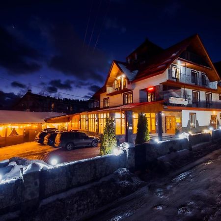 Hotel Гуцульська Світлиця Bukoveľ Exteriér fotografie
