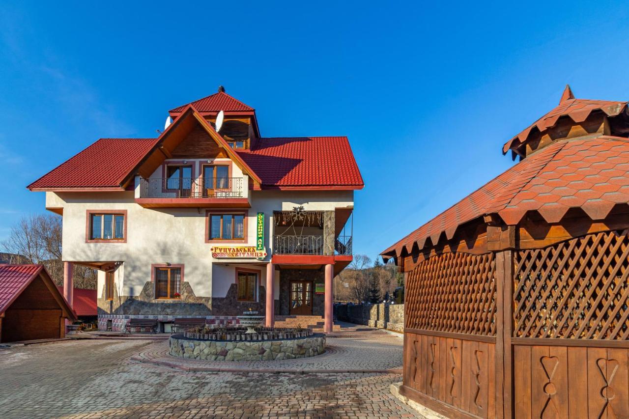 Hotel Гуцульська Світлиця Bukoveľ Exteriér fotografie