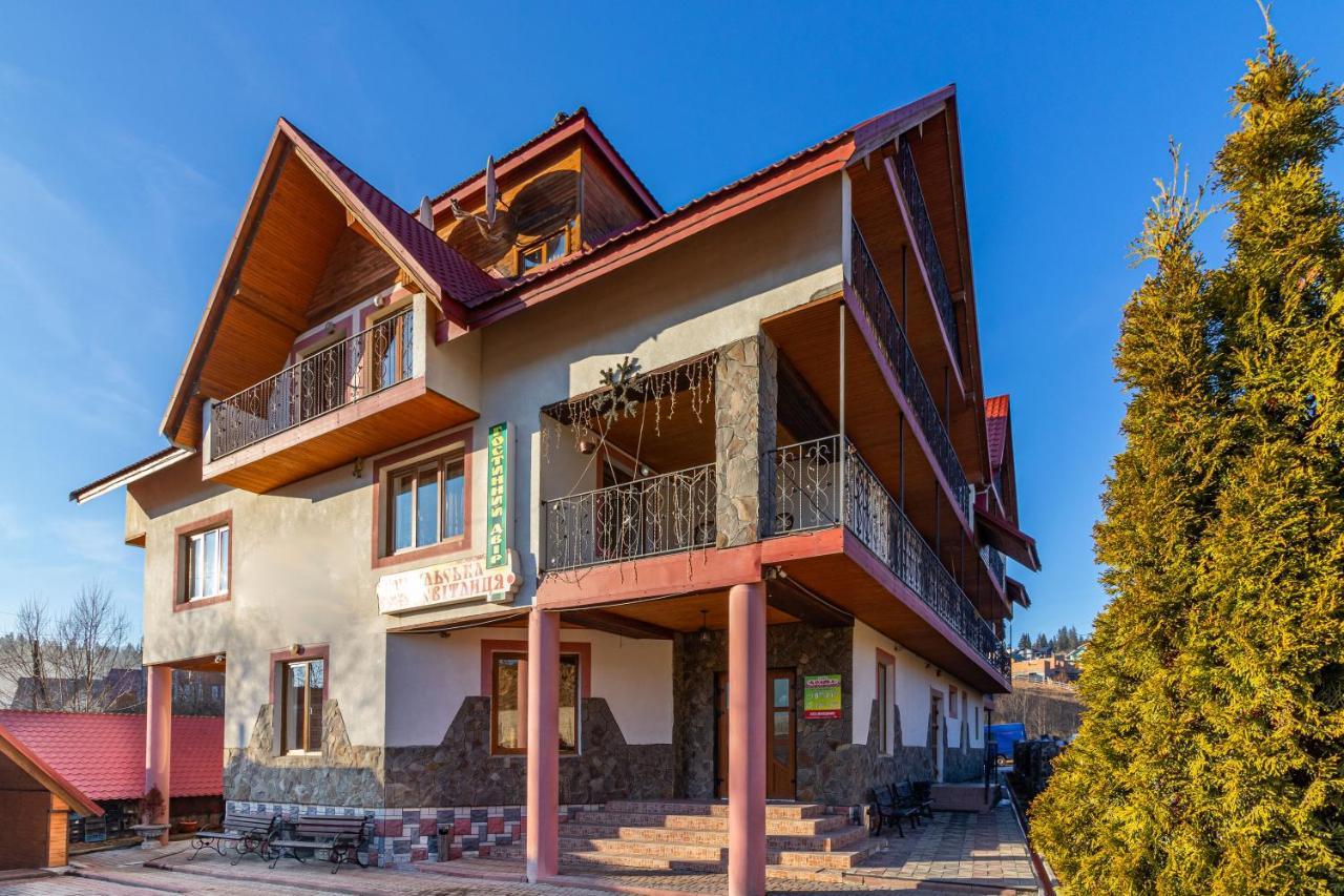 Hotel Гуцульська Світлиця Bukoveľ Exteriér fotografie